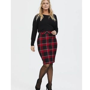 Torrid Red Plaid Ponte Mini Skirt - 3X (22/24)
